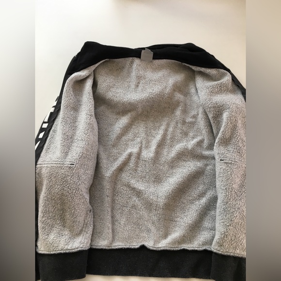 Bench hoodie - Picture 4 of 5